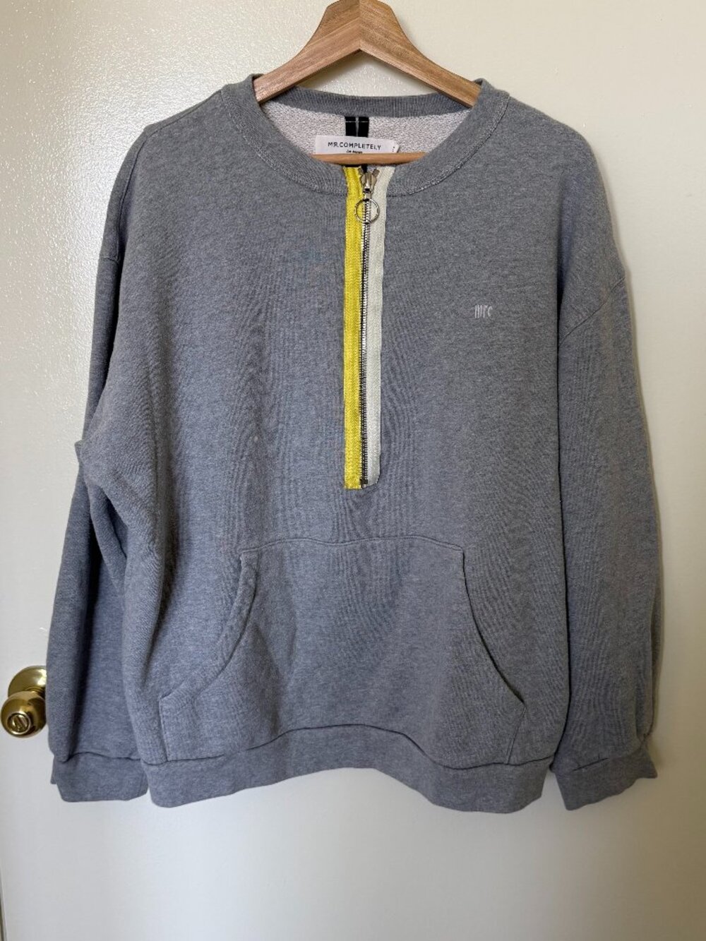 Mr. Completely MRCLTY Los Angeles Gray Quarter Zip Pullover Sweater M